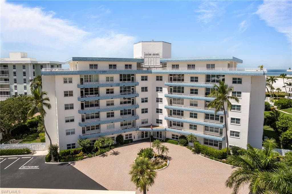 220 Seaview Ct 405, Marco Island, FL 34145-22