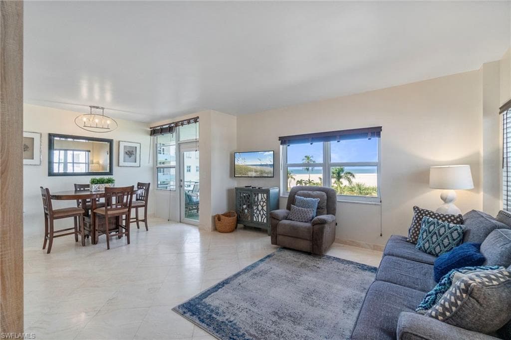 220 Seaview Ct 405, Marco Island, FL 34145-6