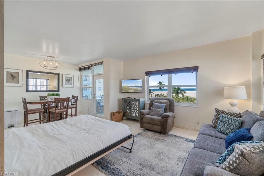 220 Seaview Ct 405, Marco Island, FL 34145-8