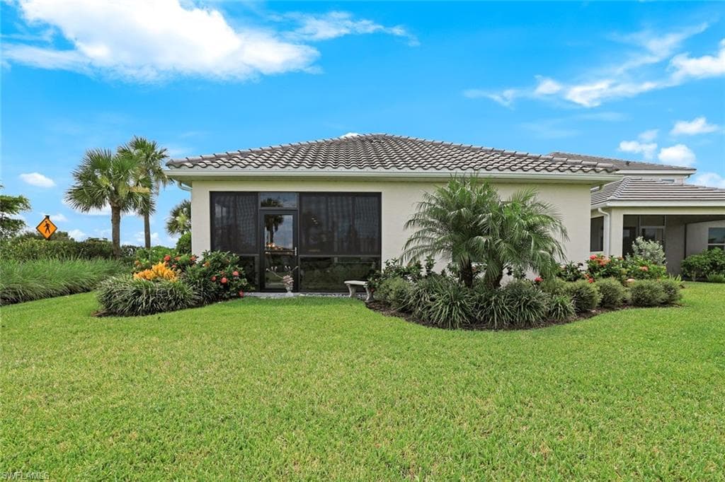 4691 Centaurus Cir, Naples, FL 34120-18