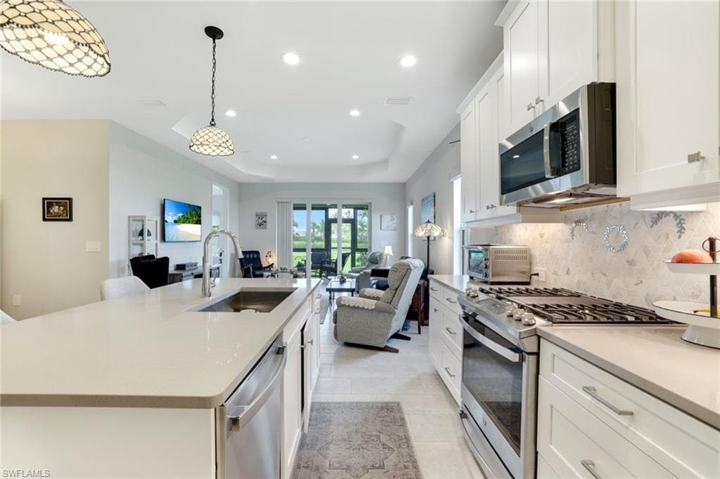 4691 Centaurus Cir, Naples, FL 34120-6