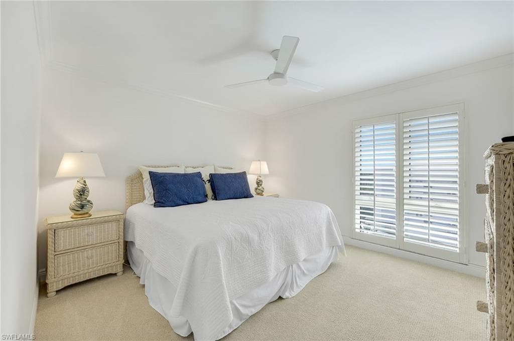 250 Park Shore Dr 601, Naples, FL 34103-15