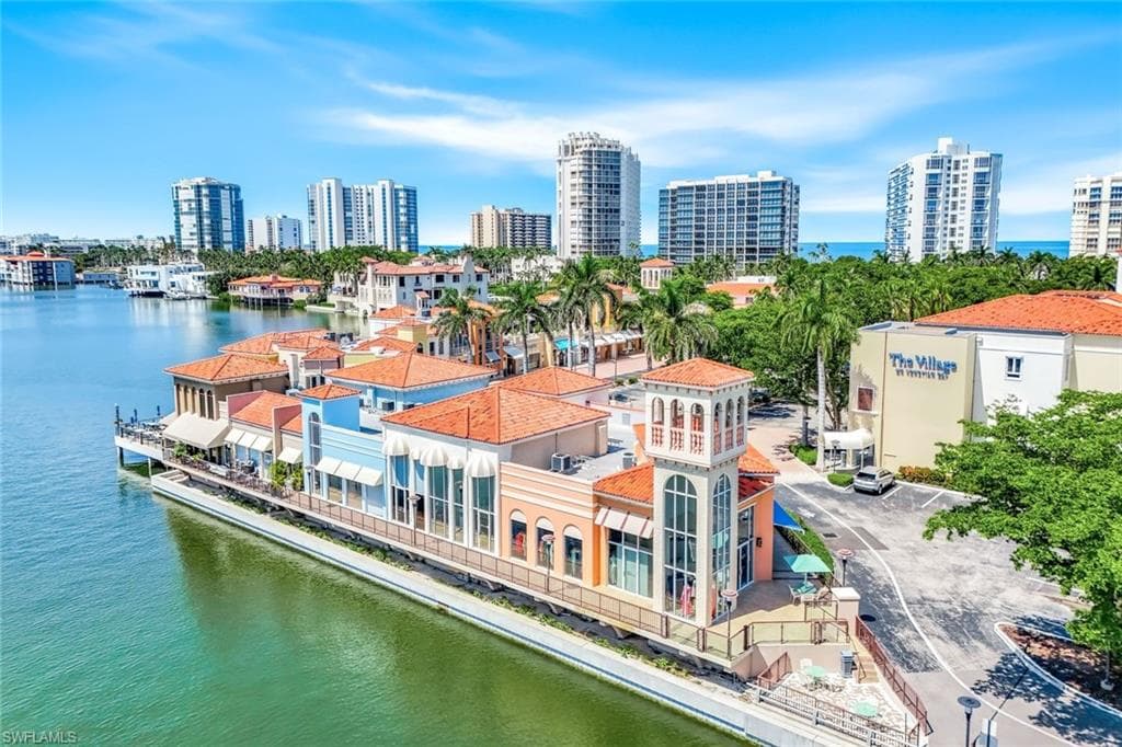 250 Park Shore Dr 601, Naples, FL 34103-27