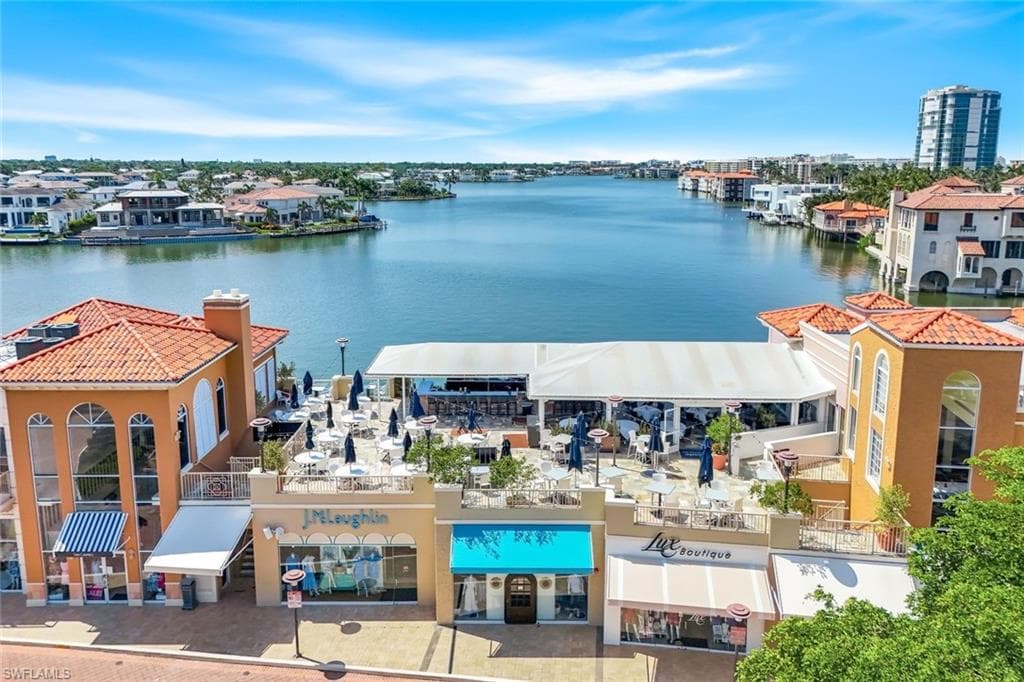 250 Park Shore Dr 601, Naples, FL 34103-28