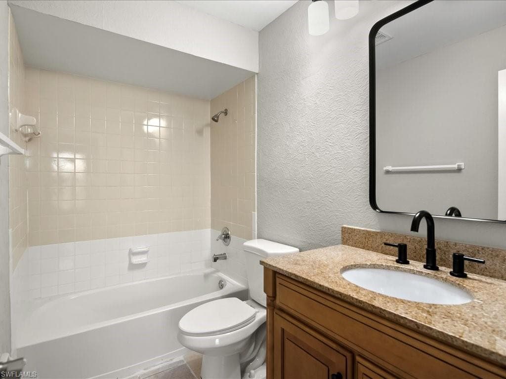 4641 Santa Barbara Pl 6, Cape Coral, FL 33914-28