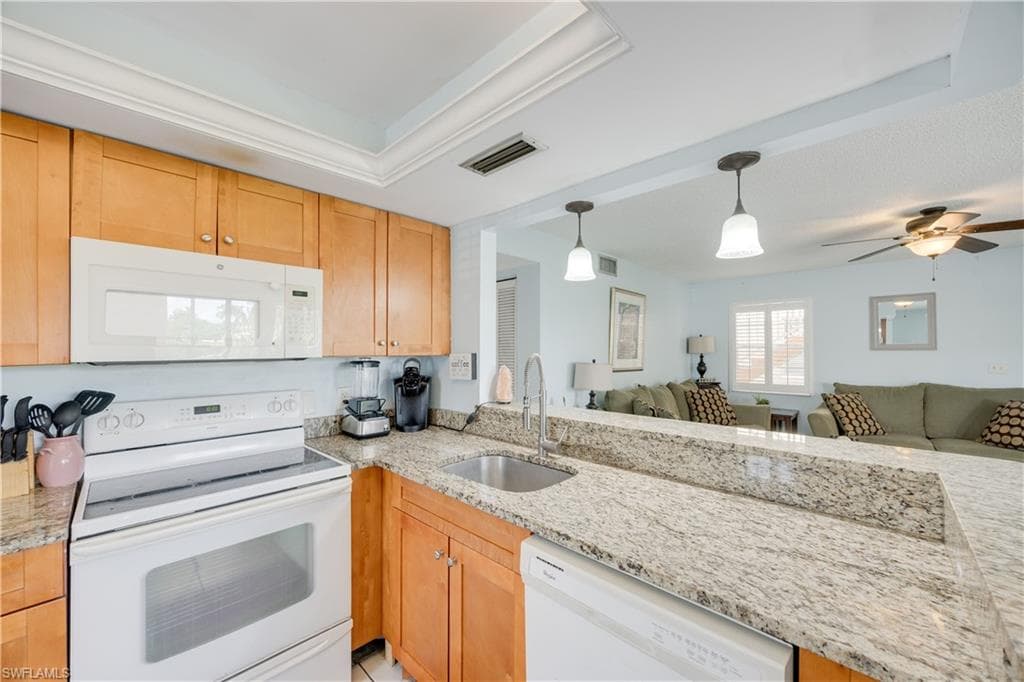 1400 Pompei Ln 43, Naples, FL 34103-17