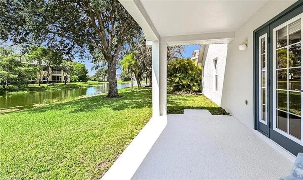 8439 Hollow Brook Cir, Naples, FL 34119-11