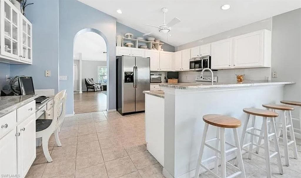 8439 Hollow Brook Cir, Naples, FL 34119-4