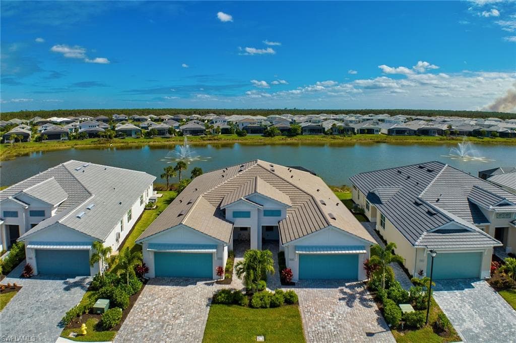 9020 Mayreau Way, Naples, FL 34114-14