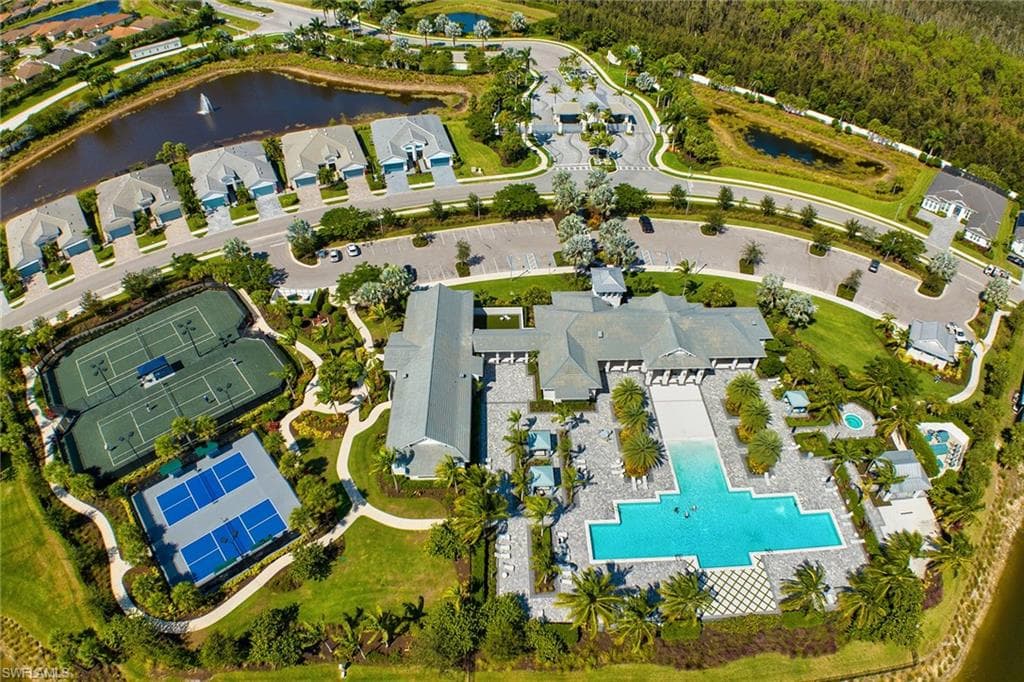 9020 Mayreau Way, Naples, FL 34114-16