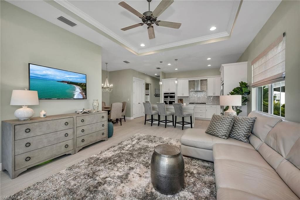 9020 Mayreau Way, Naples, FL 34114-3