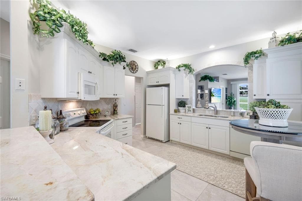 5924 Sand Wedge Ln 2002, Naples, FL 34110-10