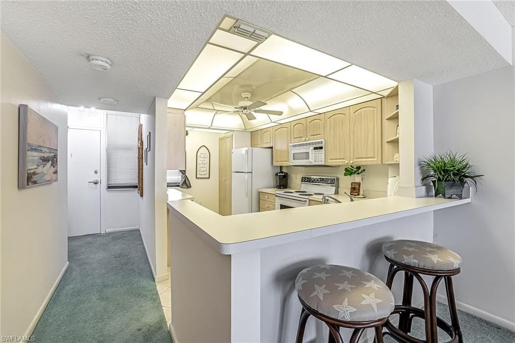 260 Seaview Ct 905, Marco Island, FL 34145-8