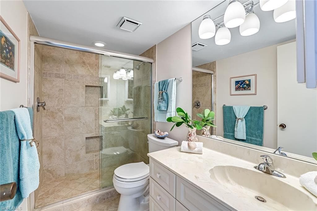 260 Seaview Ct 905, Marco Island, FL 34145-18