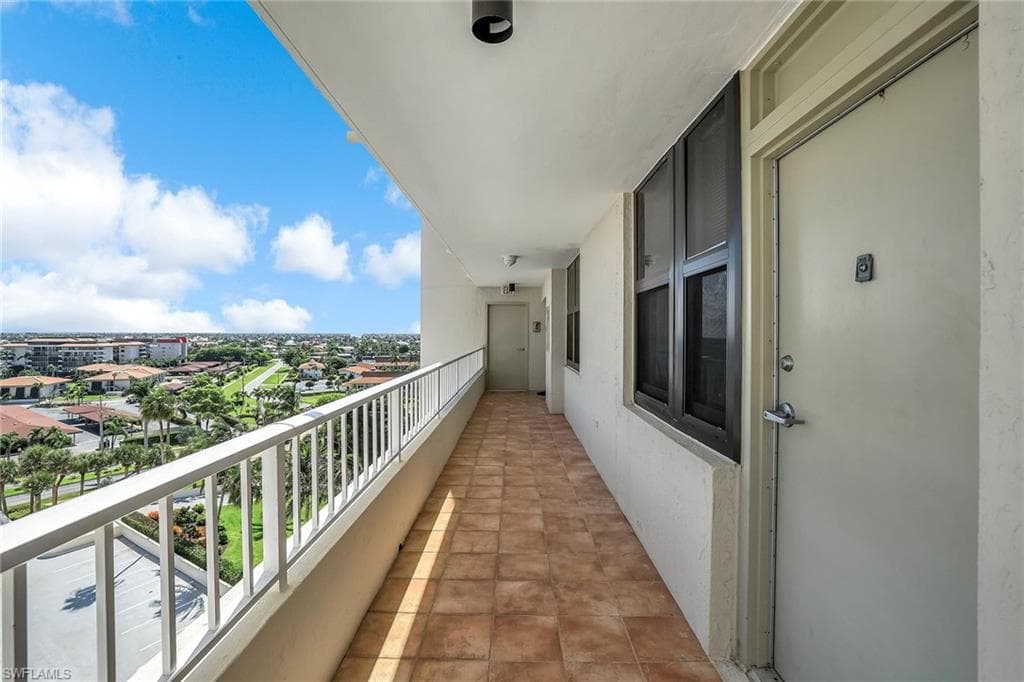 260 Seaview Ct 905, Marco Island, FL 34145-22