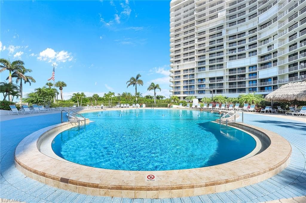 260 Seaview Ct 905, Marco Island, FL 34145-25