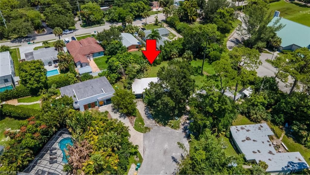 2928 Hawthorne Ct, Naples, FL 34104-5