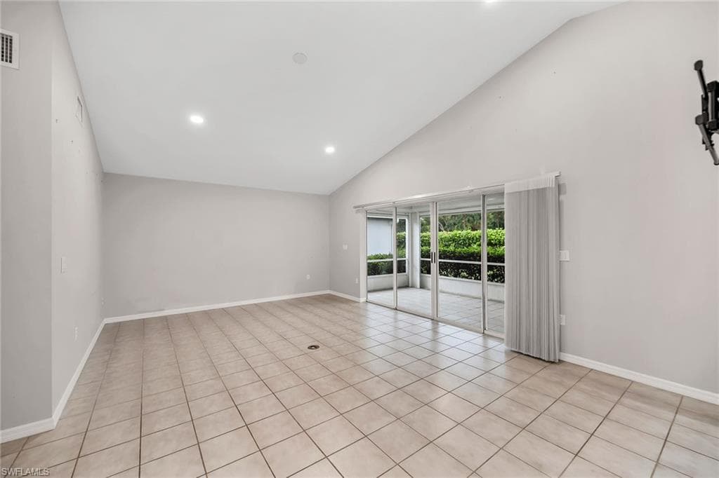 25490 Fairway Dunes Ct, Bonita Springs, FL 34135-7