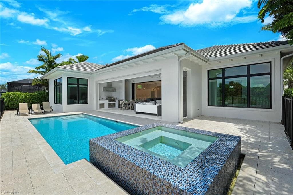 9937 Montiano Dr, Naples, FL 34113-19