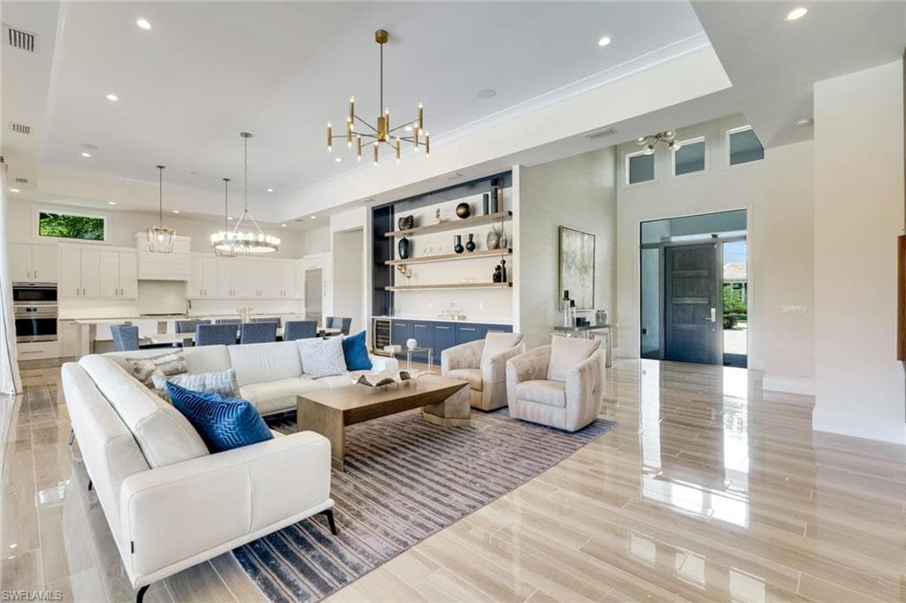 9937 Montiano Dr, Naples, FL 34113-3