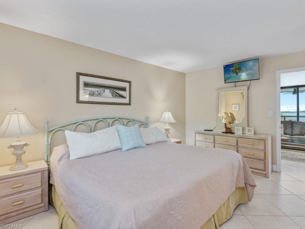 1085 Bald Eagle Dr A307, Marco Island, FL 34145-14