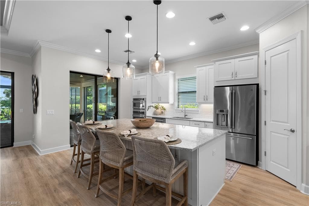 9405 Terresina Dr, Naples, FL 34119-11