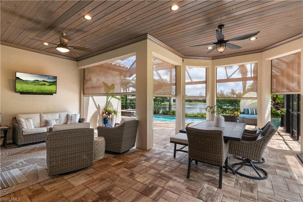 9405 Terresina Dr, Naples, FL 34119-32