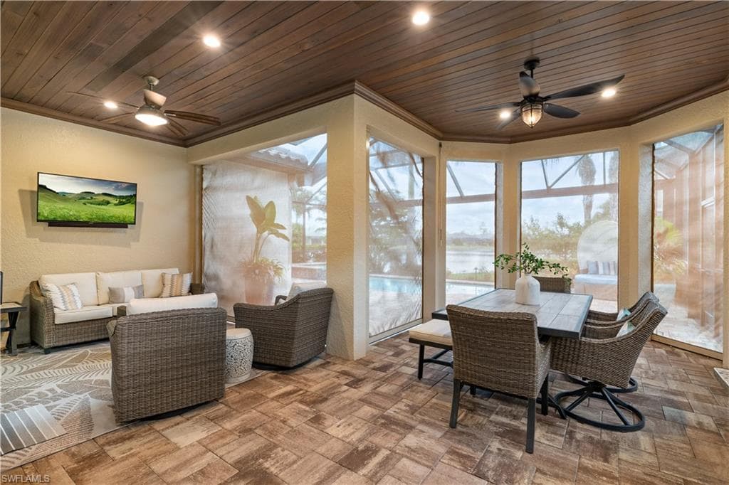 9405 Terresina Dr, Naples, FL 34119-33