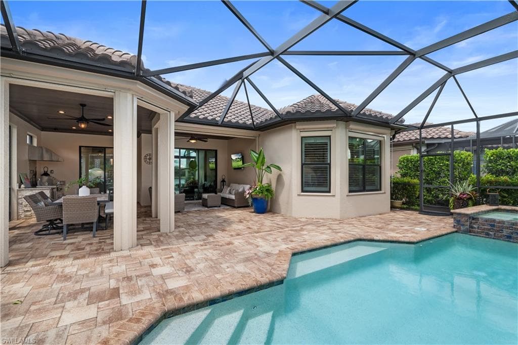 9405 Terresina Dr, Naples, FL 34119-34