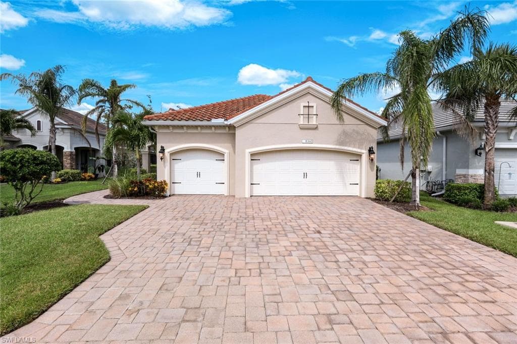 8360 Preserve Point Dr, Fort Myers, FL 33912-2
