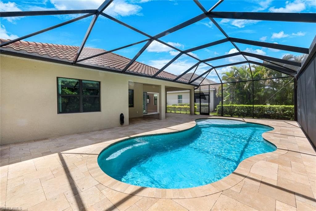8360 Preserve Point Dr, Fort Myers, FL 33912-32