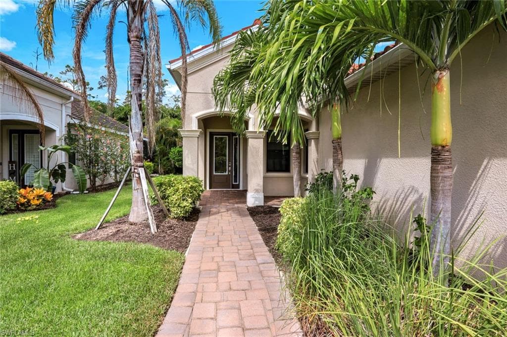 8360 Preserve Point Dr, Fort Myers, FL 33912-4