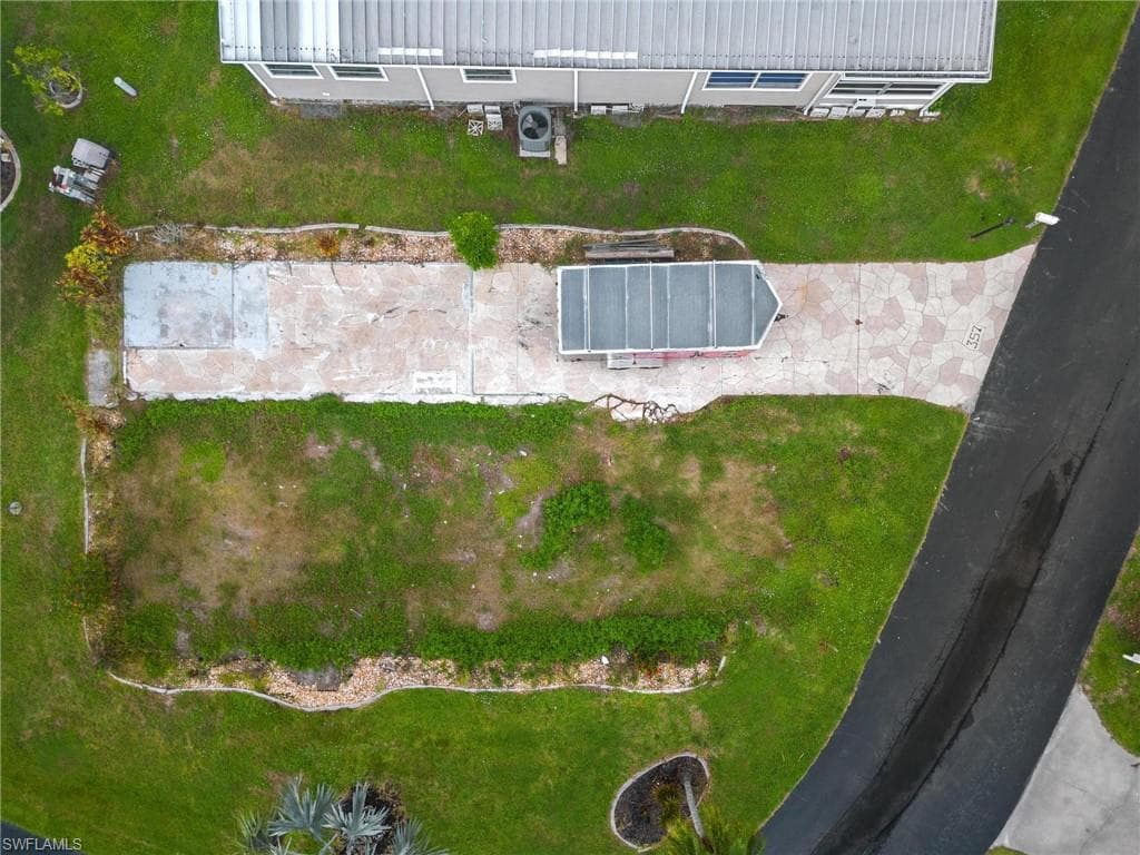 357 Mattie Ave, Fort Myers, FL 33908-7