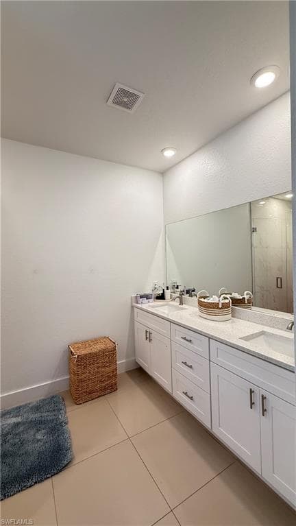 1925 15th Ter, Cape Coral, FL 33993-15