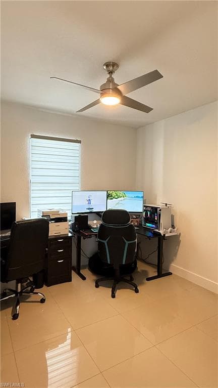 1925 15th Ter, Cape Coral, FL 33993-18