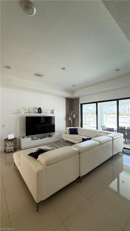 1925 15th Ter, Cape Coral, FL 33993-6