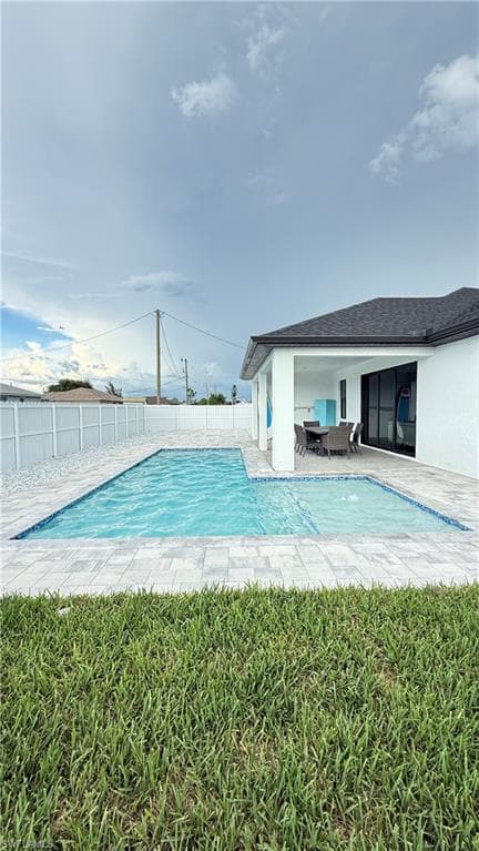 3 Tropicana Pkwy E, Cape Coral, FL 33909-2