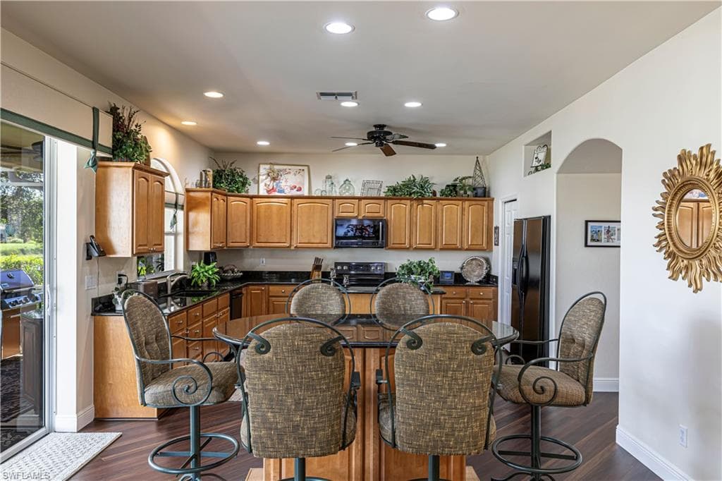 4763 Kittiwake Ct, Naples, FL 34119-9