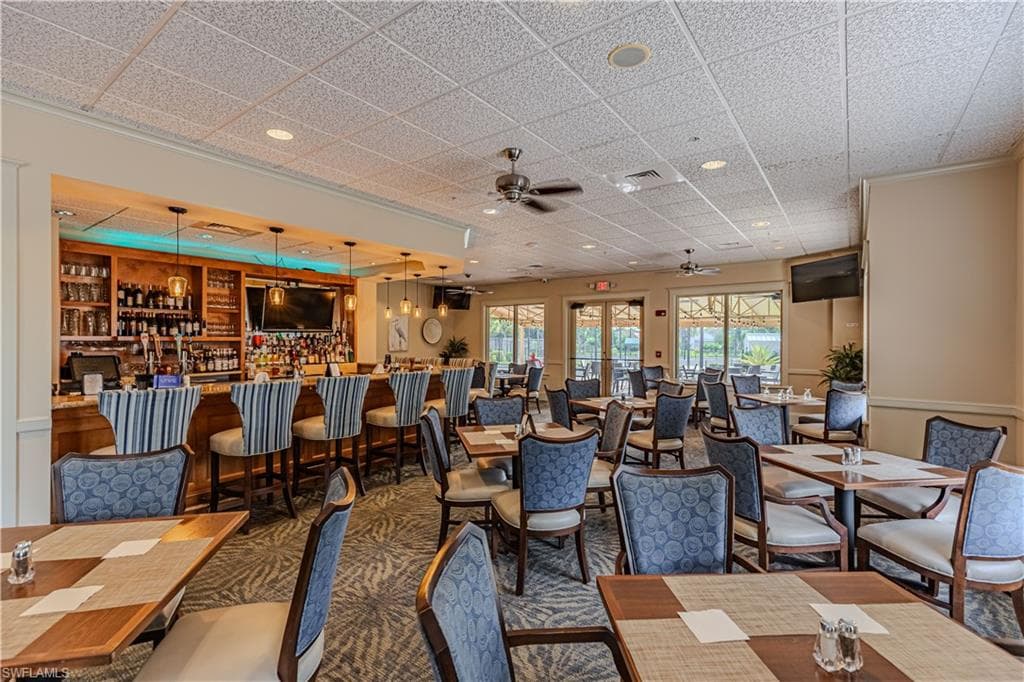 4763 Kittiwake Ct, Naples, FL 34119-33