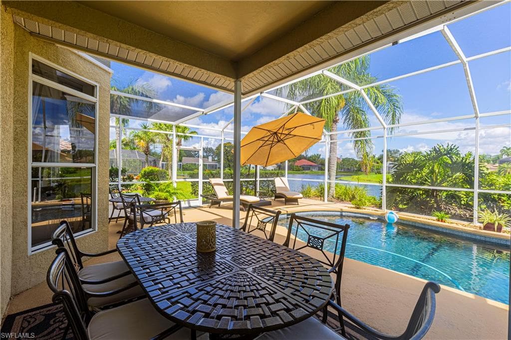 4763 Kittiwake Ct, Naples, FL 34119-4