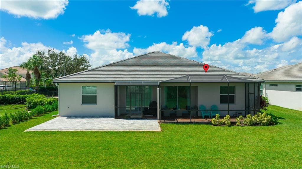 2052 Vermont Ln, Naples, FL 34120-33