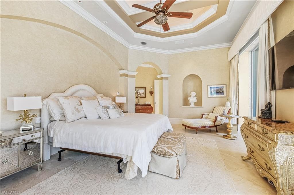 4457 Club Estates Dr, Naples, FL 34112-15