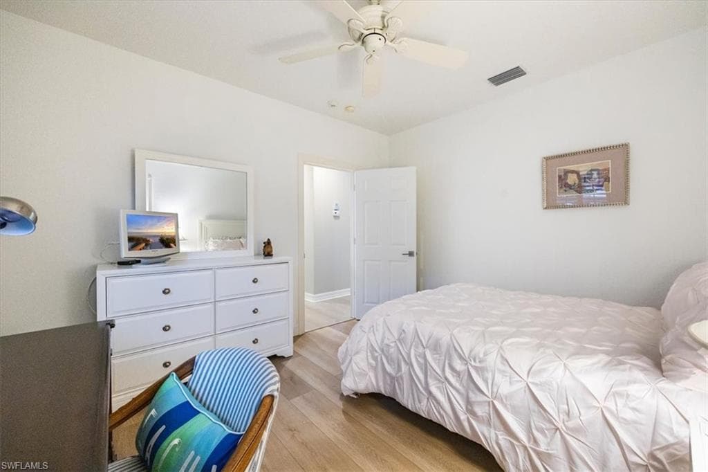 537 Wedgewood Way, Naples, FL 34119-18