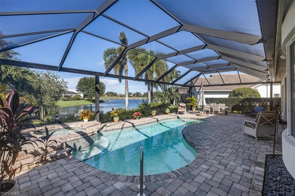 537 Wedgewood Way, Naples, FL 34119-23