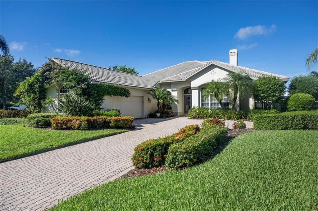537 Wedgewood Way, Naples, FL 34119-2