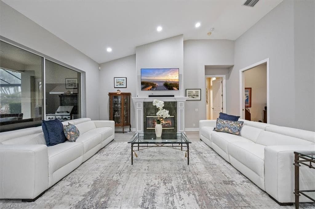 537 Wedgewood Way, Naples, FL 34119-5