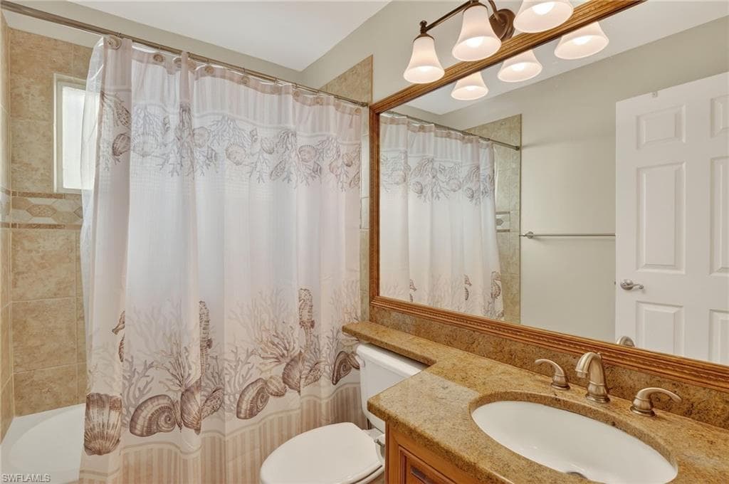 7613 Citrus Hill Ln, Naples, FL 34109-19