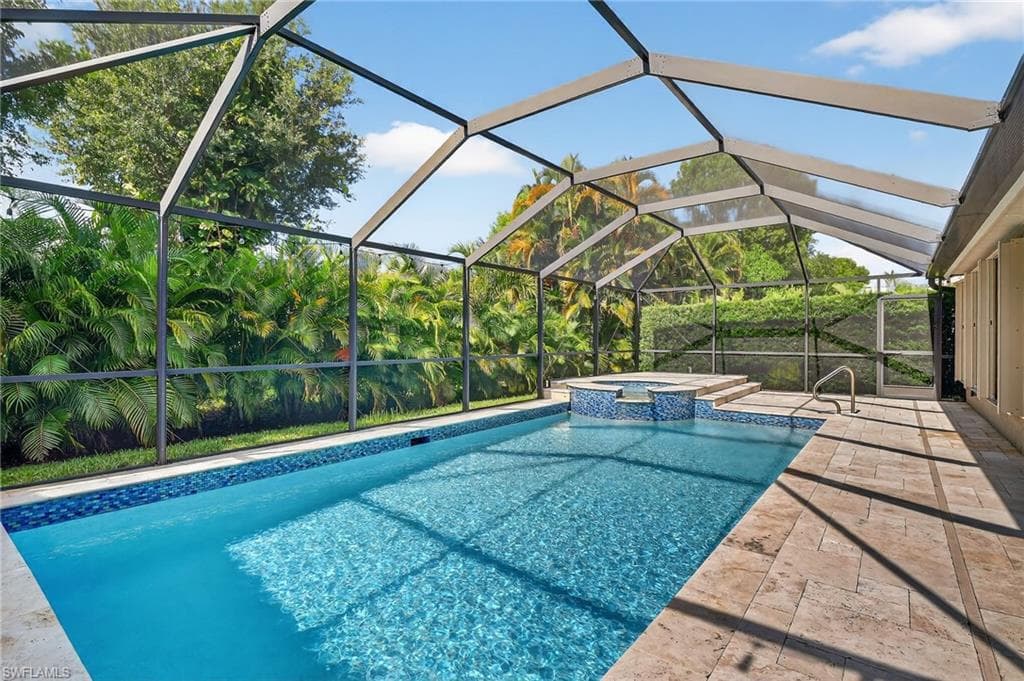 7613 Citrus Hill Ln, Naples, FL 34109-24