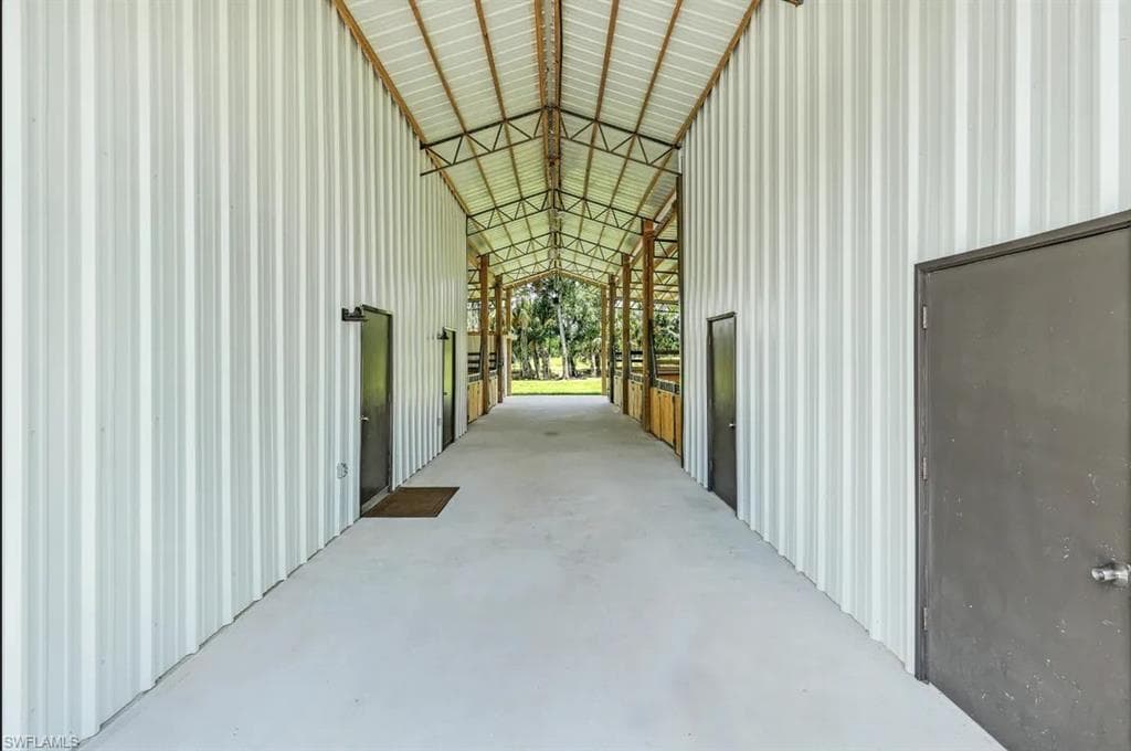 19080 Parkinson Rd, Alva, FL 33920-35