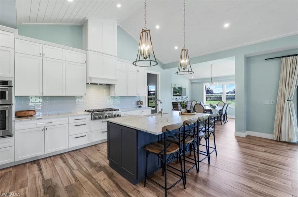19080 Parkinson Rd, Alva, FL 33920-4